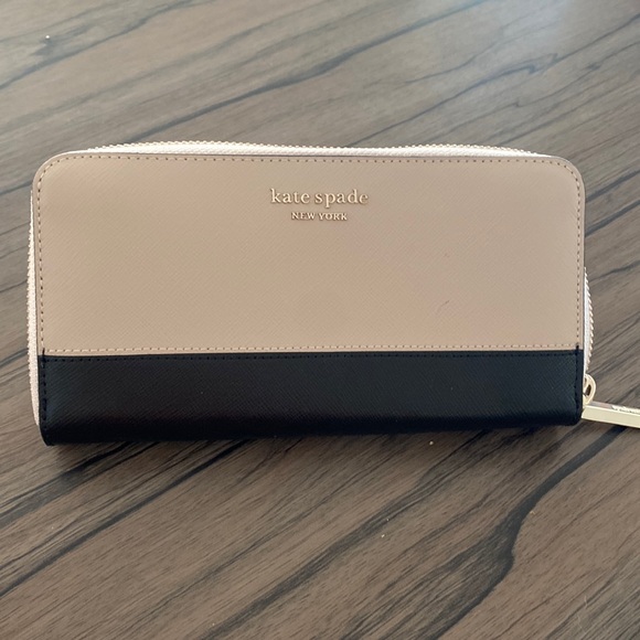 Kate Spade Spencer Saffiano Leather Zip Around Wallet - Picture 1 of 7